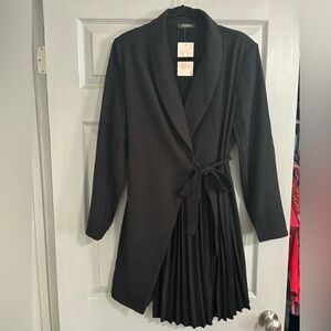 Chic Suit Dress. Never has been worn. Size L
